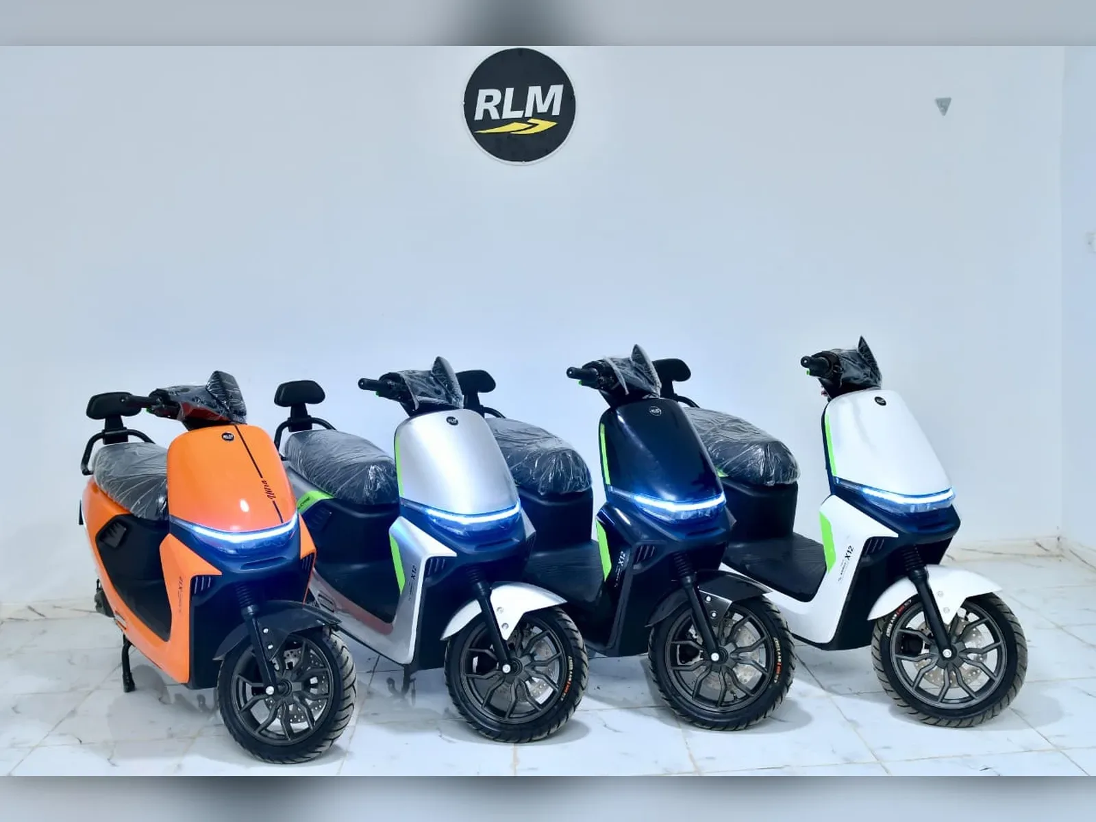 X12, scooter électrique RLM